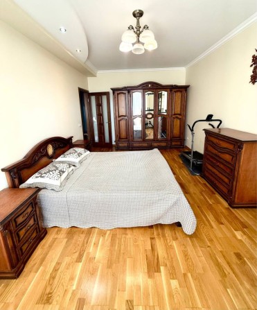 Продаж 3к квартира Центр Буча - фото 1