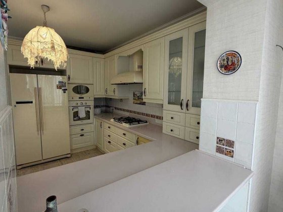 Велика 3к квартира з якісним ремонтом,кухня 40м2. Оформлення-2% Ирпень