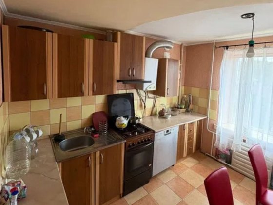 Продам трьохкімнатну доглянуту квартиру в хорошій локації Луцьк