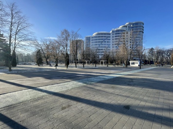 Продаж унікальної квартири в ЖК «Парус» на березі міського озера - фото 1