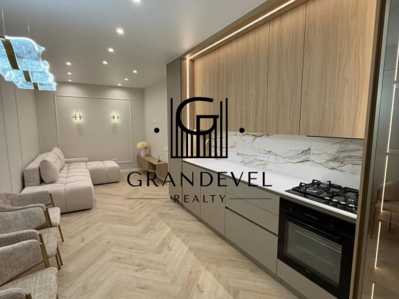 Продаж 2-кімнатної квартири з ремонтом в ЖК Синергія Сіті, Ірпінь Ирпень