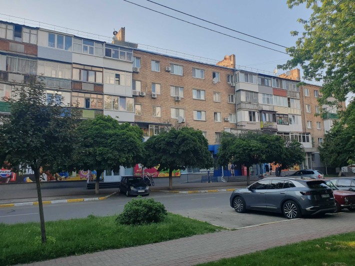 Продаж двокімнатної квартири в центрі м. Буча - фото 1