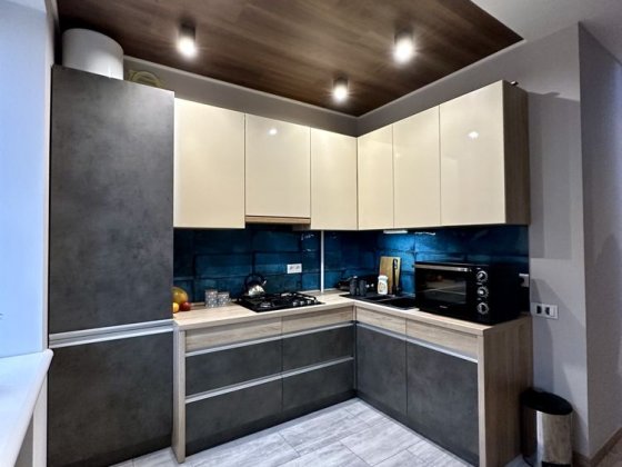 Продаж 2к сталінки з дизайнерським ремонтом Кривой Рог