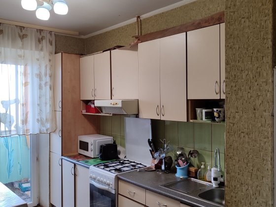 Продається 4кімнатна квартира