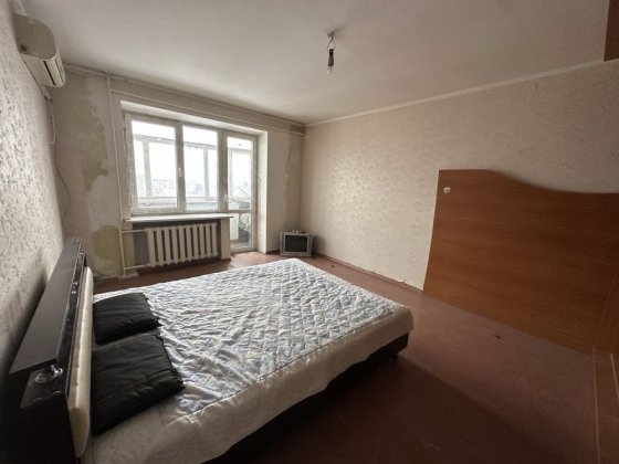 1- кімнатна квартира на Дружбі