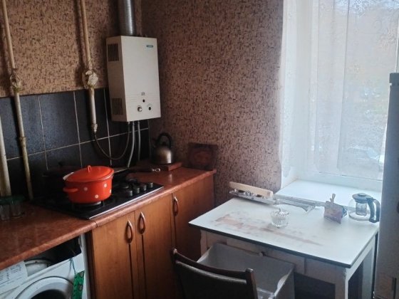 Продам 3х кіматну по Соборності (Восход)