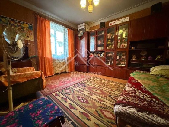 Продаж 3к квартири Югок.  Сертифікат