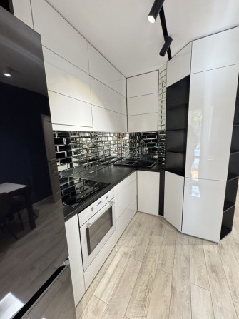 Новинка в продажу простора квартира в центрі міста!2% оформлення! - фото 1