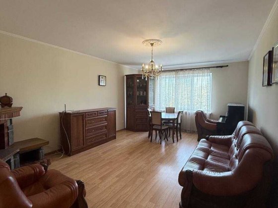 Продається велика 4 кім. квартира в самому центрі міста Ивано-Франковск