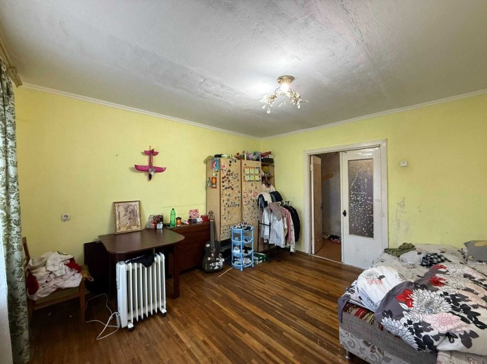 Простора 2-кімнатна, зручна локація, гарне планування, вигідна ціна - фото 1