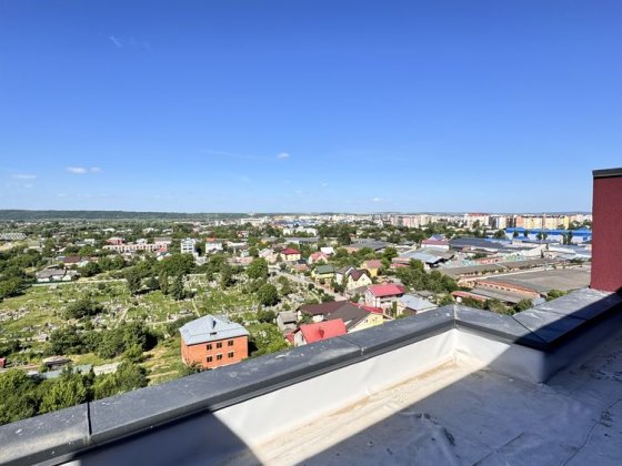ТЕРМІНОВИЙ ПРОДАЖ Дворівневої квартири з власною Терасою Івано-Франківськ