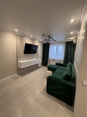 Продаж 3-кімнатної квартири з ремонтом у центрі Кривого Рогу - фото 1