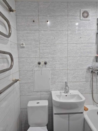 ПРОДАМ 2-кімн. Центр 3-5 цегл.будинку - фото 1