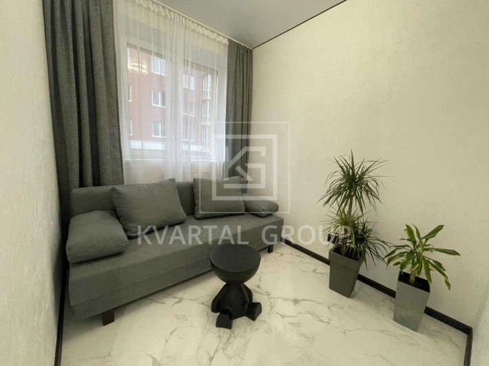 Продаж 1к квартири-студіо з ремонтом - фото 1