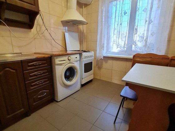 Продам 3 кімн. квартиру на Молодіжному. 4/5 БАМ проект. 35000 Кременчуг