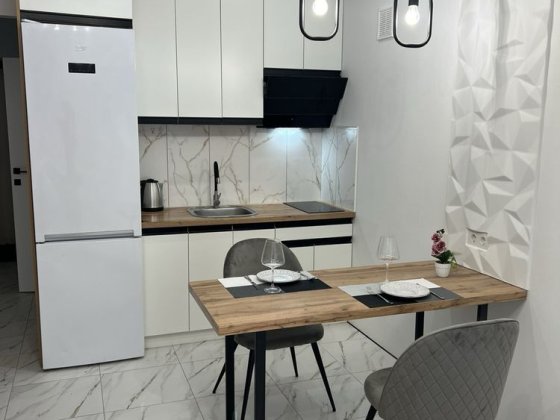 Новенька однокімнатна квартира з ремонтом плруч з Набережною Ірпінь