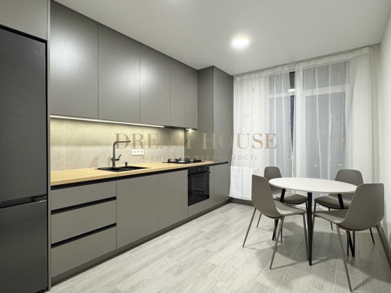 ЖК Синергія Сіті. Квартира з гардеробною. Газове опалення Ірпінь