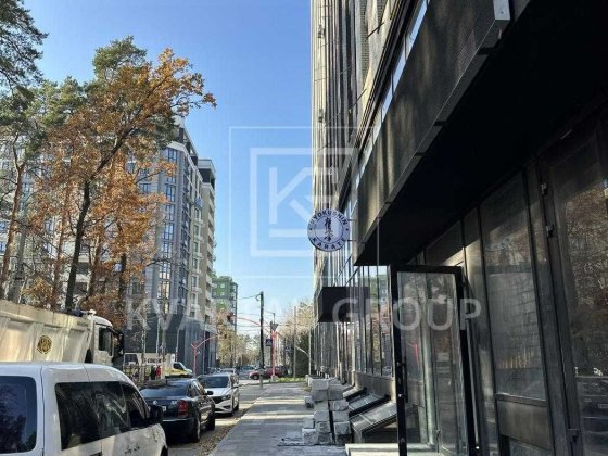 Простора готова 1 квартира в самому центрі міста. Будинок біля парку! Ірпінь