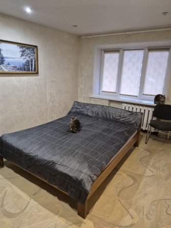 Продам 2-х кім. кв.  в центрі міста по вул. Перемоги, 1/5 (сертифікат) - фото 1