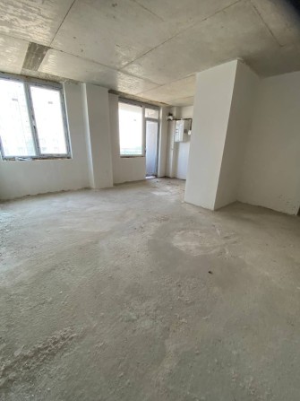 Продається здана велика 3-кімнатна квартира по Незалежності. - фото 1