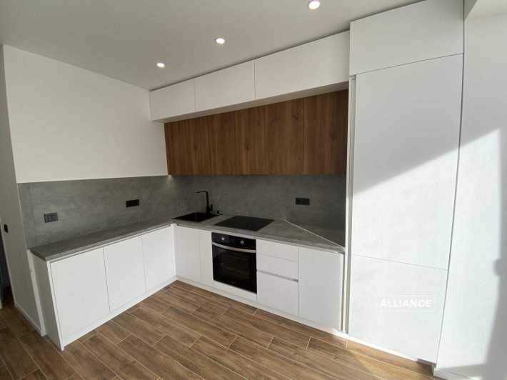 Квартира з ремонтом, кухонними меблями та технікою - фото 1