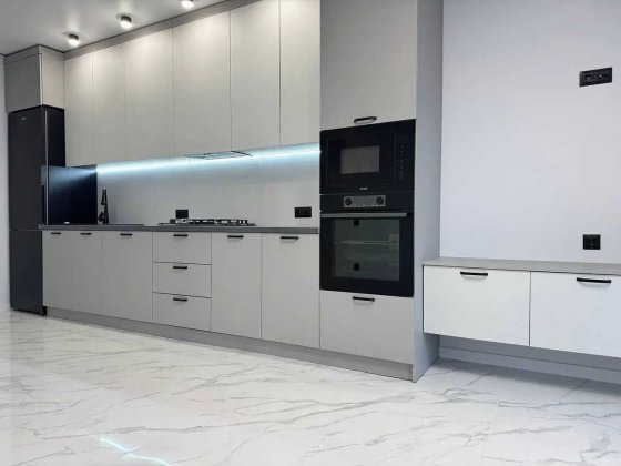 Знижка! Двокімнатна квартира з ремонтом у новобудові! Продам! Івано-Франківськ