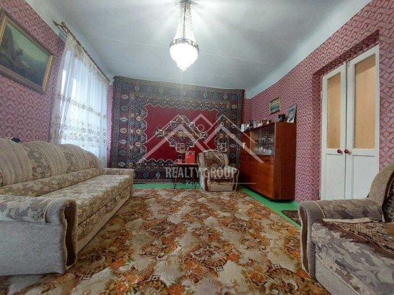 Продаж 3к "сталінки" у центрі міста на площі Визволення Кривой Рог