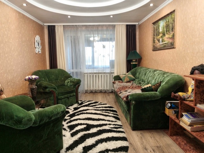 Продаж квартири з ремонтом в місті Кременчук,  район Молодіжний - фото 1