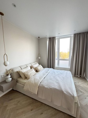 Елітна двокімнатна квартира з дизайнерським ремонтом в центрі Ірпеня! - фото 1