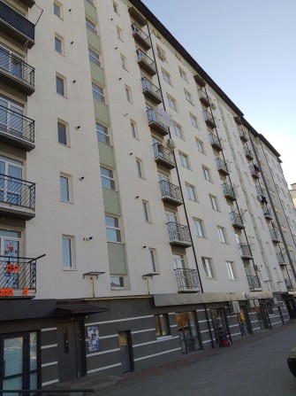 Продам 1кім кВ в обжитій новобудові з документами - фото 1