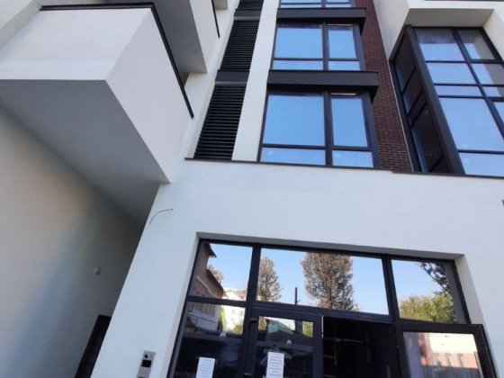 Здана обжита 1 черга ЖК Манхеттен 78 м2 кухня студія 25м2 Ивано-Франковск