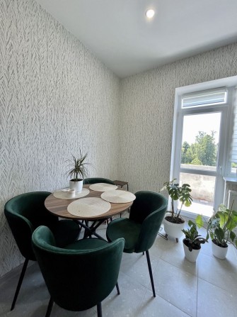 Терміновий продаж 1 к.квартири з чудовим ремонтом! - фото 1