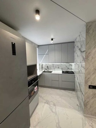 Продаж 2 кімнатної квартири в центрі - фото 1