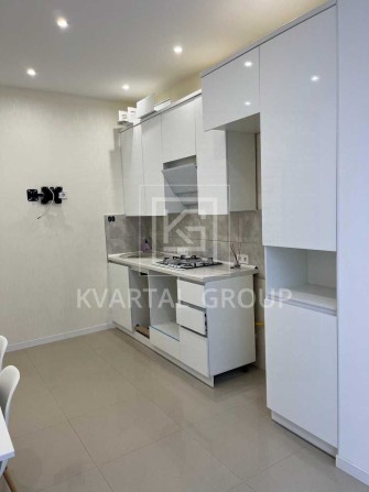 Продам 1к квартиру на середньому поверсі в Новобудові біля парку МАМА - фото 1