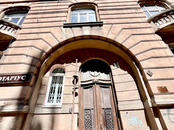 Австрійський будинок 3к 100м2 вул. Гаркуші , Центр Івано-Франківськ