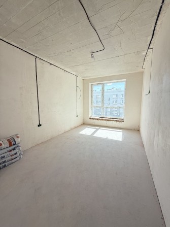 Велика квартира в крутому комплексі - фото 1