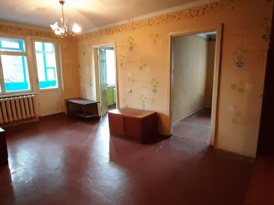 4 кімн. кв., 61 кв. м, 3/5, р-н Миру, Кременчук, під  ремонт, власник! Кременчуг