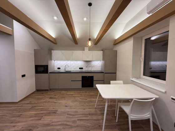 Квартира з гарним ремонтом! Оформлення 2%! Держпрограми -Так! Ірпінь