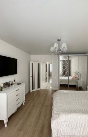 Квартира з ремонтом  в новобудові в Луцьку - фото 1