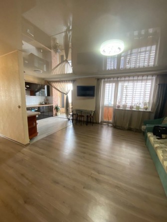 Новый ремонт и вид на город. - фото 1