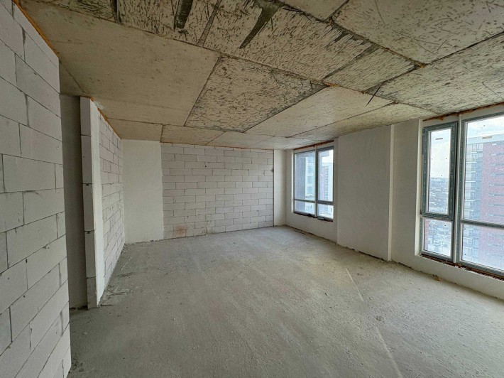 Продам двокімнатну квартиру з кухнею-студією (32 м2)  ЖК  Manhattan - фото 1