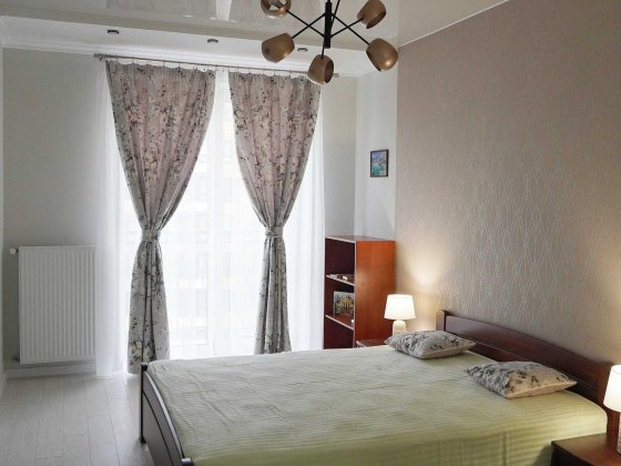 Сучасна 1-но кімнатна квартира з ремонтом в центрі міста, поруч парк Ивано-Франковск