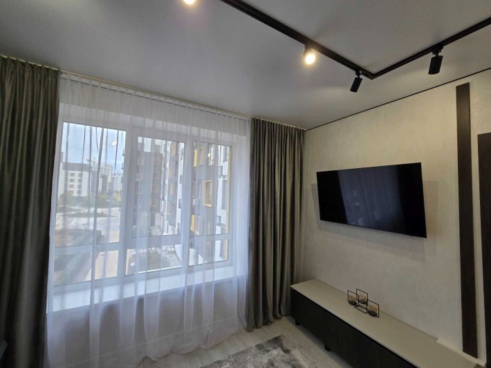 Квартира з якісним ремонтом, 2 поверх, ліфт. Без комісії! - фото 1