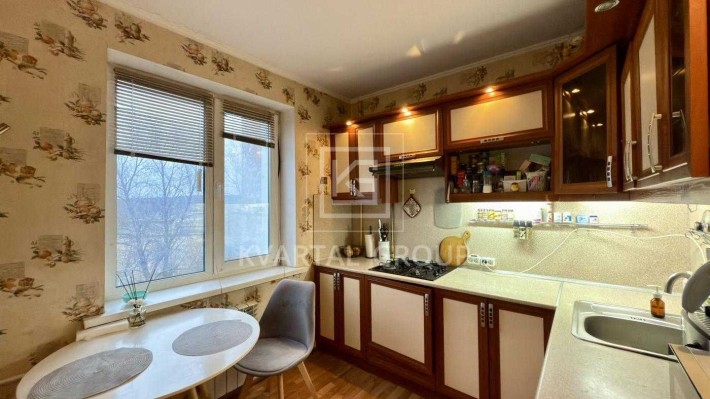 3К квартира з ремонтом та меблями біля парку в Ірпені! Оформлення 2% - фото 1