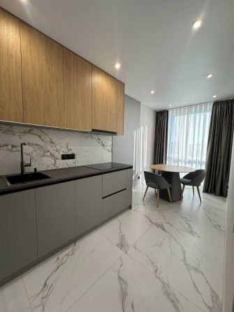 Укомплектована 1-к в зданому будинку в Центрі - фото 1