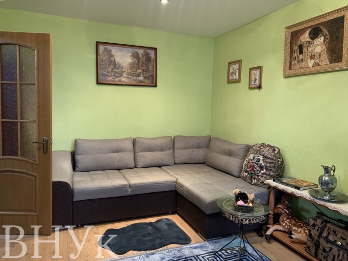 Продам 2-кімнатну квартиру з ремонтом та меблями - фото 1