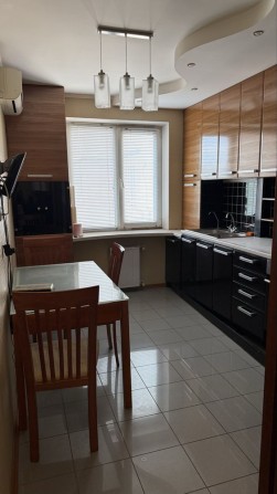 Продам 3-х кімнатну квартиру з автономкою, 98 квартал - фото 1