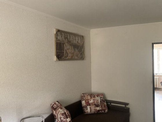 Продаем 2 комнатную квартиру Терновской район, 17 квартал Кривой Рог