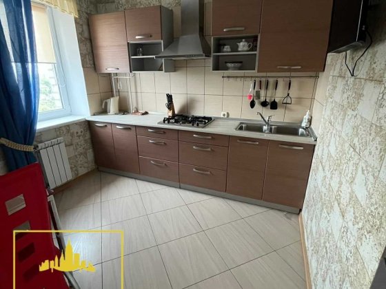 Продам 1 кімн  квартиру з ремонтом по вул. Небесній сотні Кременчуг