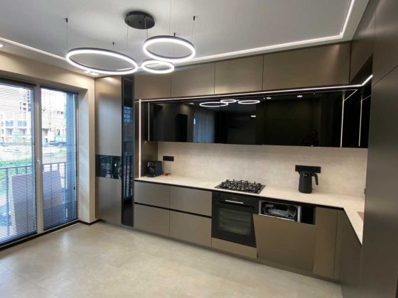 Продається трикімнатна квартира Ивано-Франковск